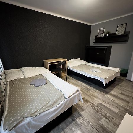 Kwadrat B&B Jalowego Rzeszów Exteriör bild